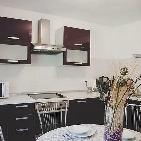 Apartma Trebusca *