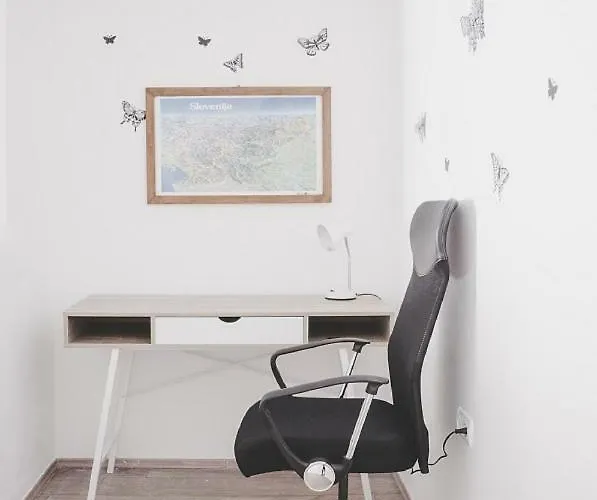 شقة Apartma Trebusca *